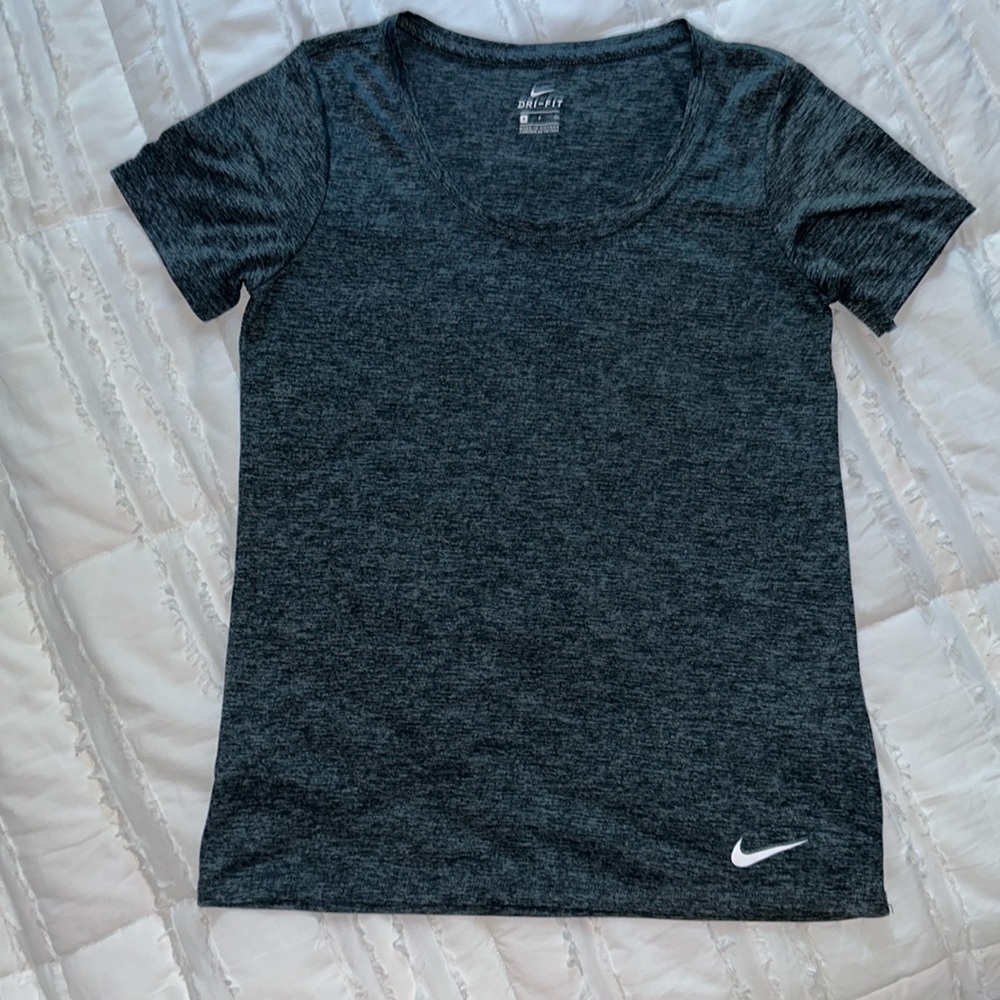 Nike dry fit tee
